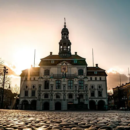 Hygge Homes - Traumhafte Altbauwohnung Nahe Lueneburgs Altstadt